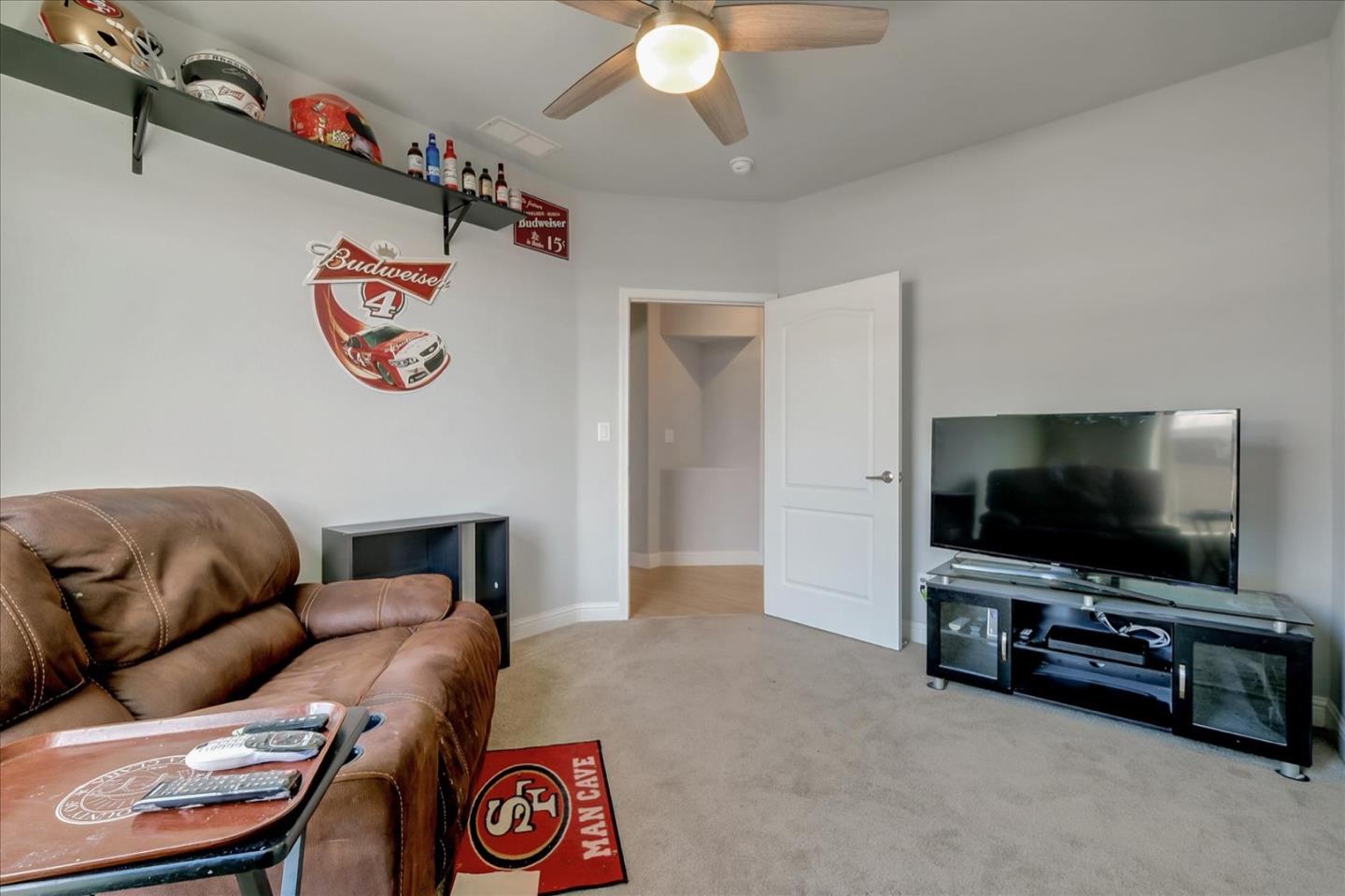 28973 Kensington Road Hayward, CA 94544 - Photo 9 of 27 Gallery Image 9