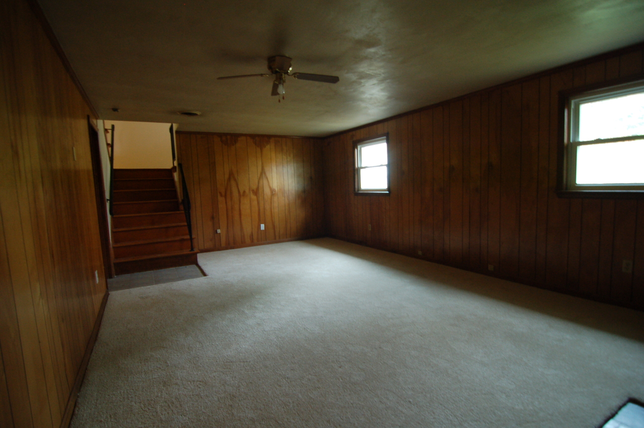 1100 Shady Run Road Vinton, VA 24179 - Photo 17 of 17 Den