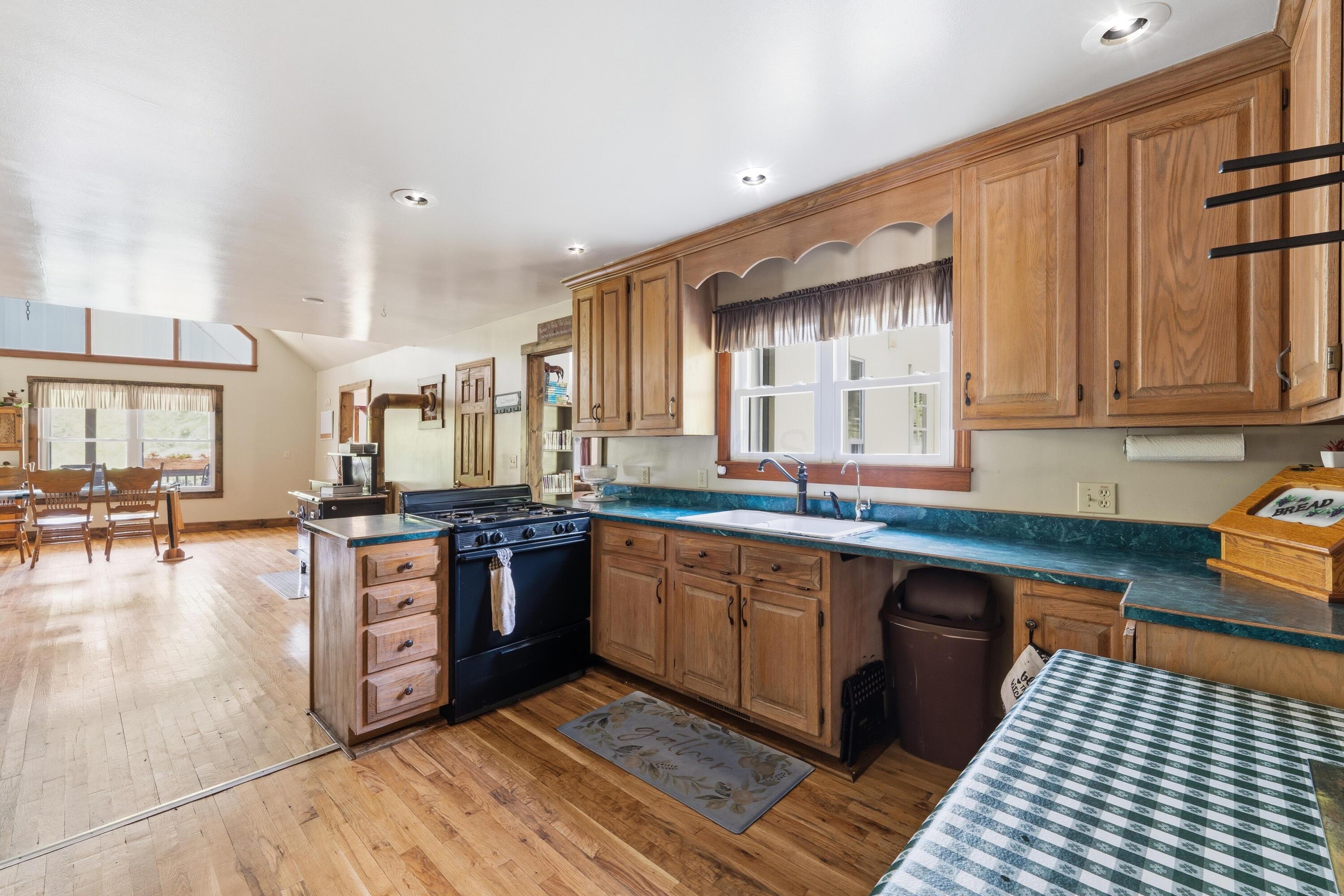 65087 Rowland Road Hamden, OH 45634 - Photo 48 of 65 Kitchen4