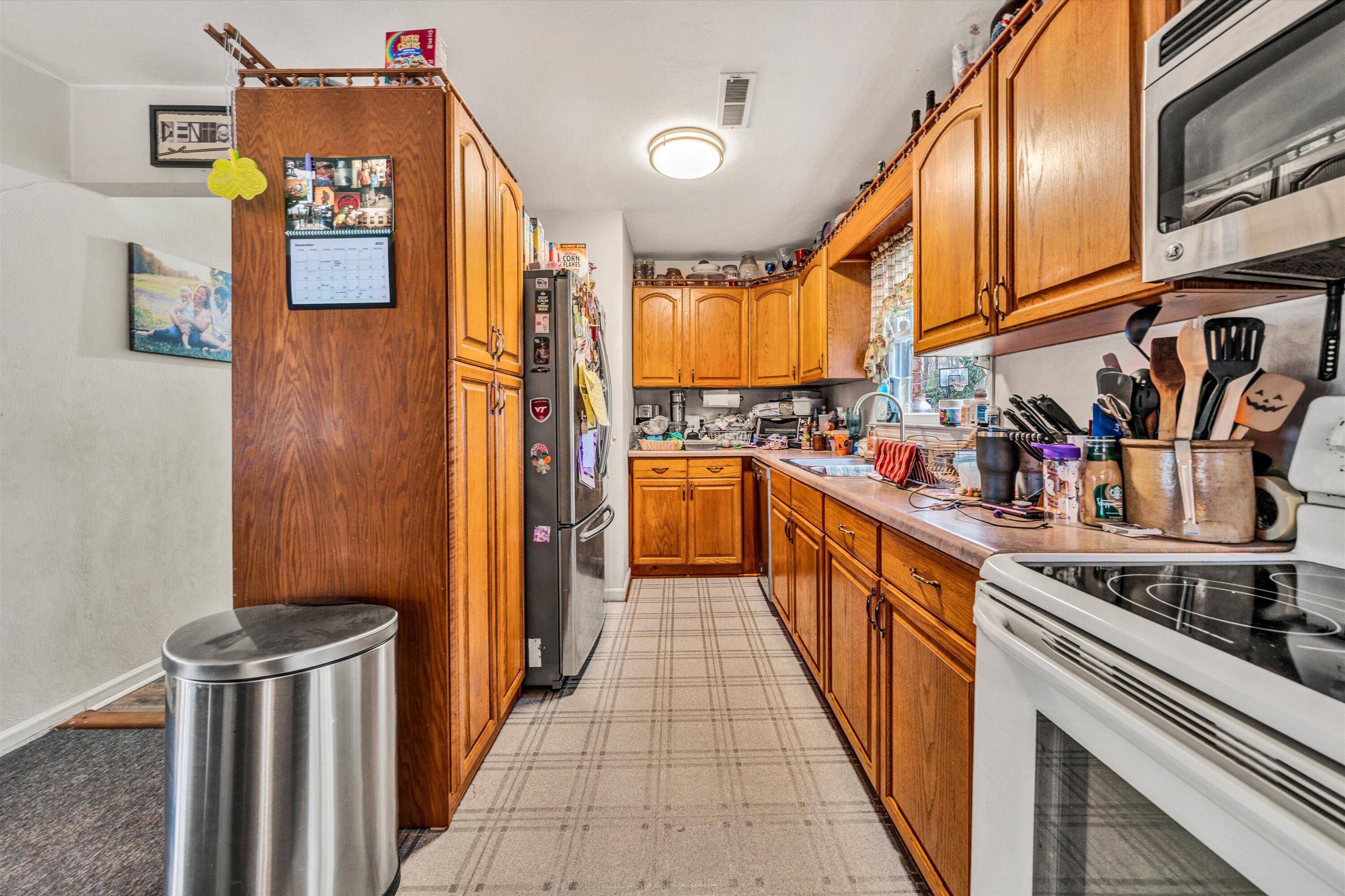 81 Mockingbird Road Boones Mill, VA 24065 - Photo 7 of 18 Kitchen