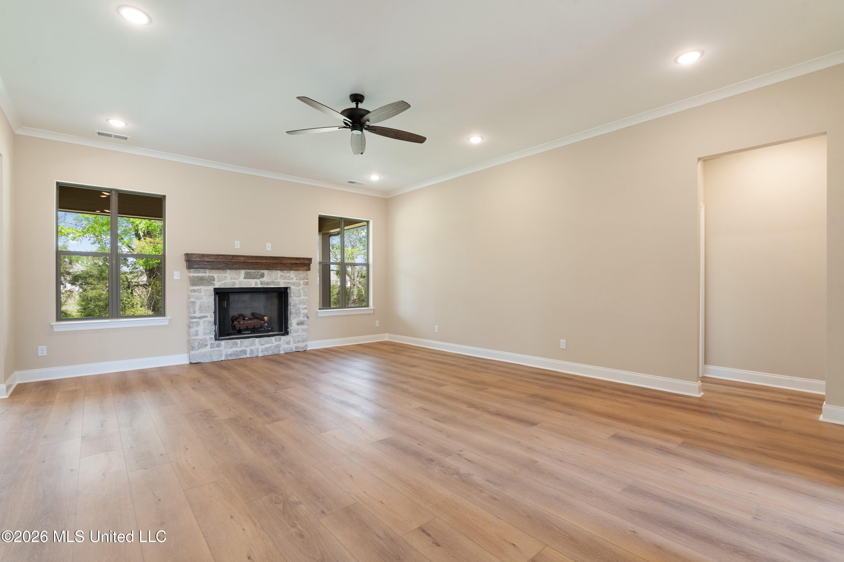 1650 Ashtons Lane Hernando, MS 38632 - Photo 12 of 38 Living Room