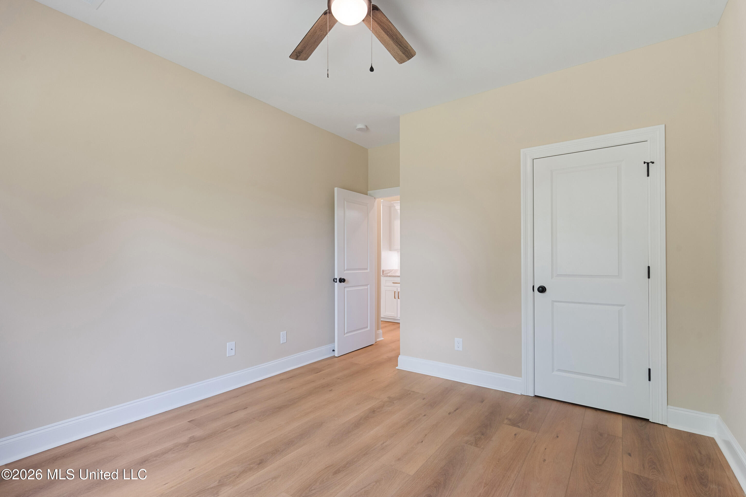 1650 Ashtons Lane Hernando, MS 38632 - Photo 23 of 38 Guest Bedroom 3