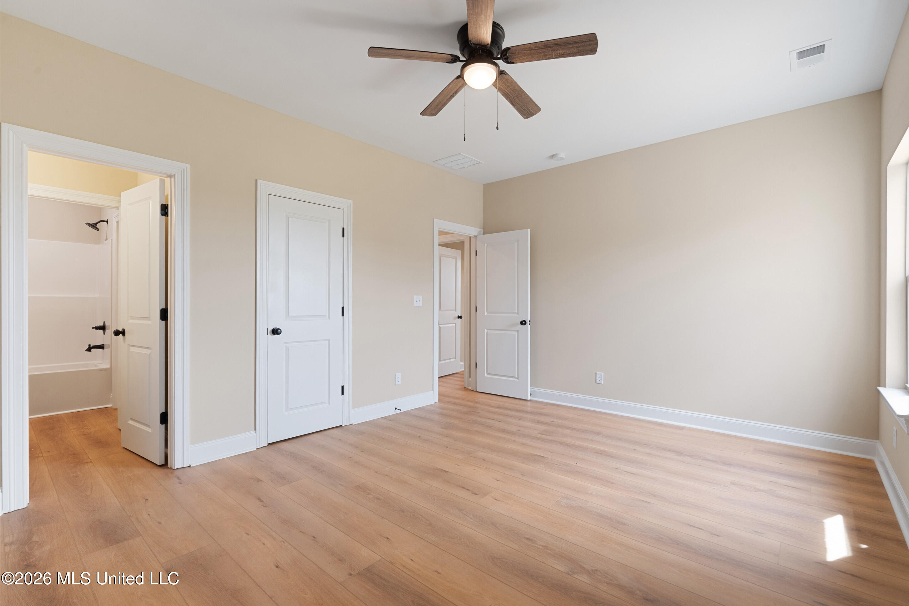 1650 Ashtons Lane Hernando, MS 38632 - Photo 28 of 38 Guest Bedroom 4