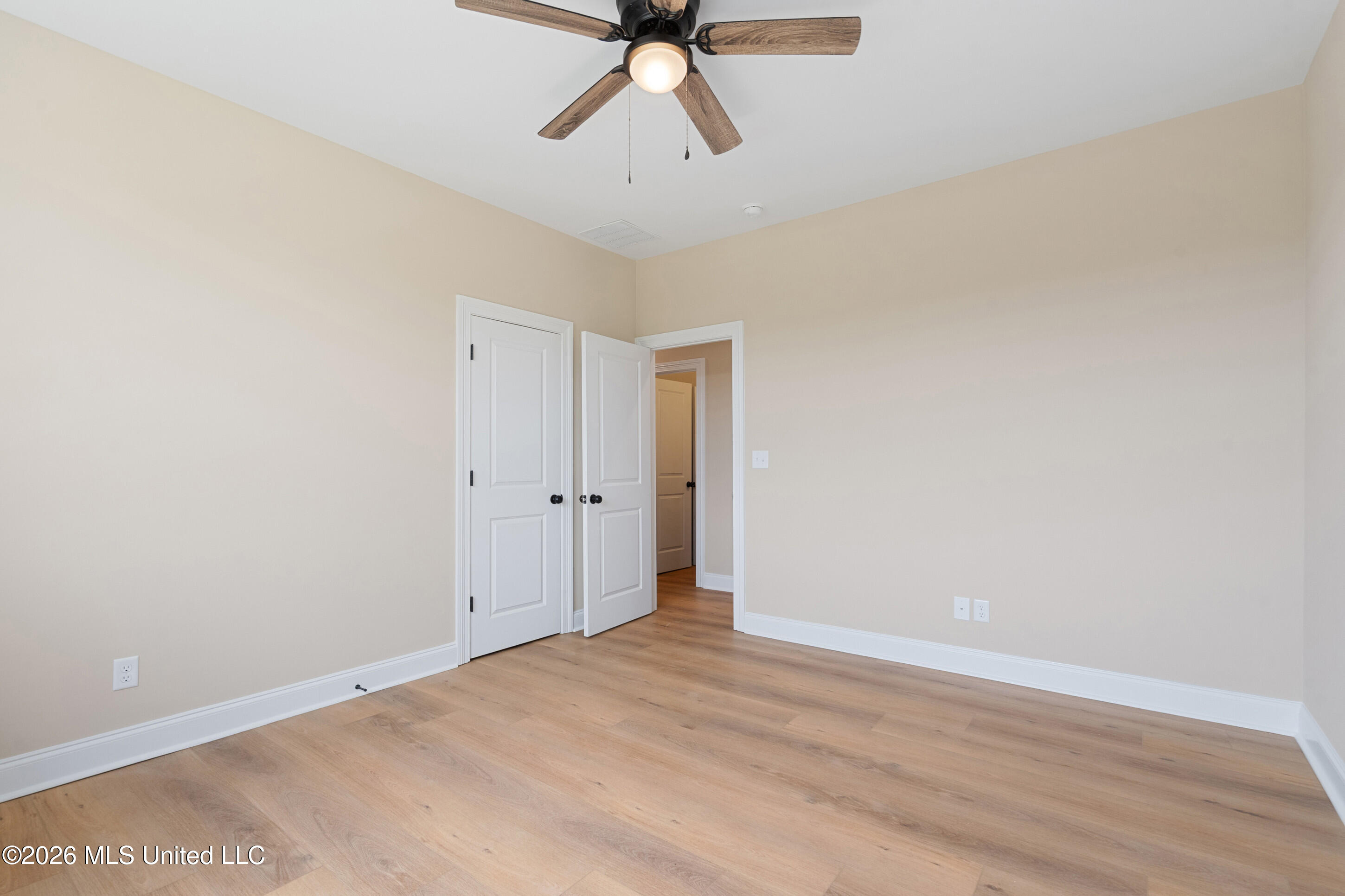 1650 Ashtons Lane Hernando, MS 38632 - Photo 30 of 38 Guest Bedroom 5/Bonus Room