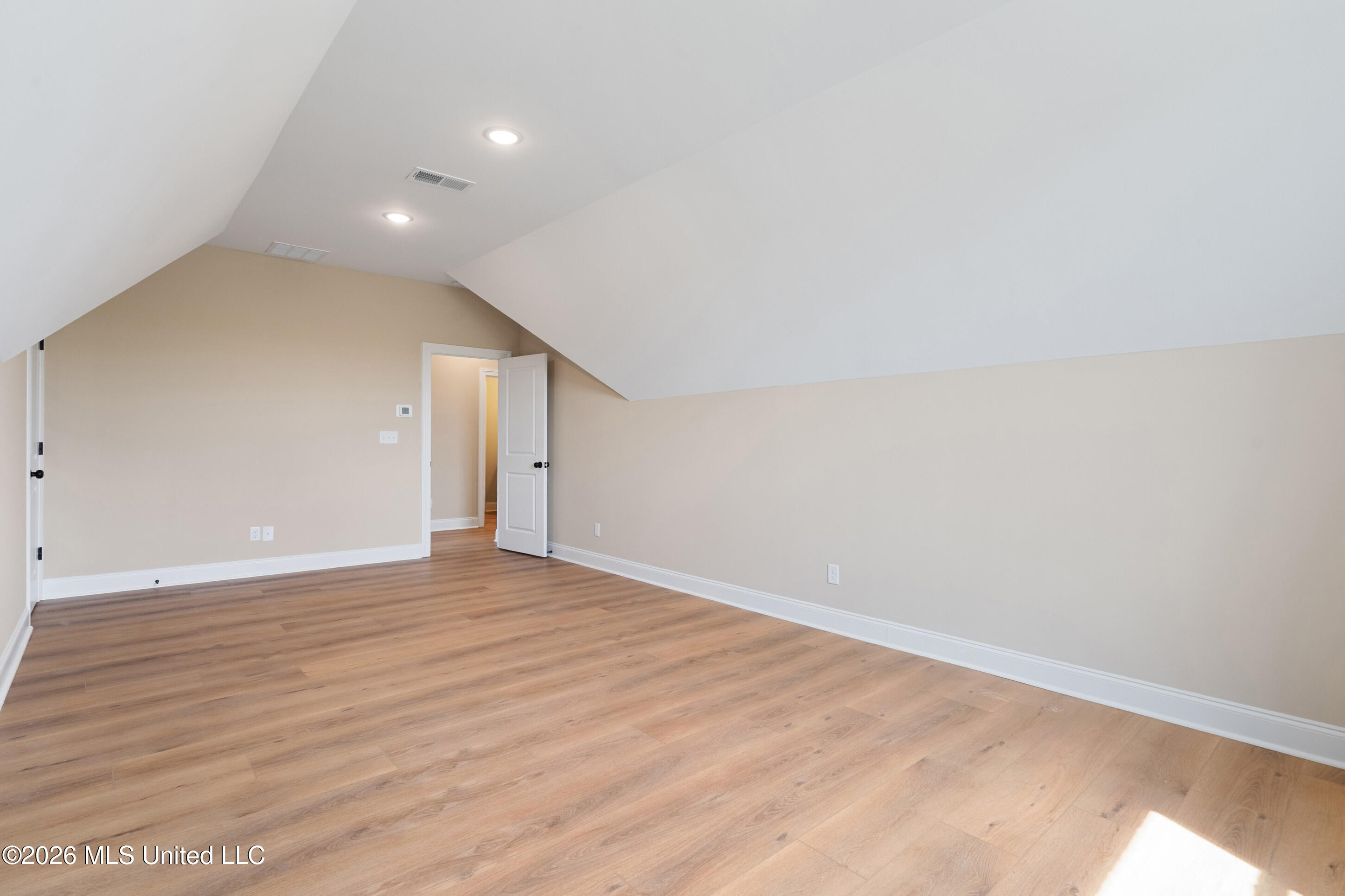 1650 Ashtons Lane Hernando, MS 38632 - Photo 31 of 38 Guest Bedroom 5/Bonus Room