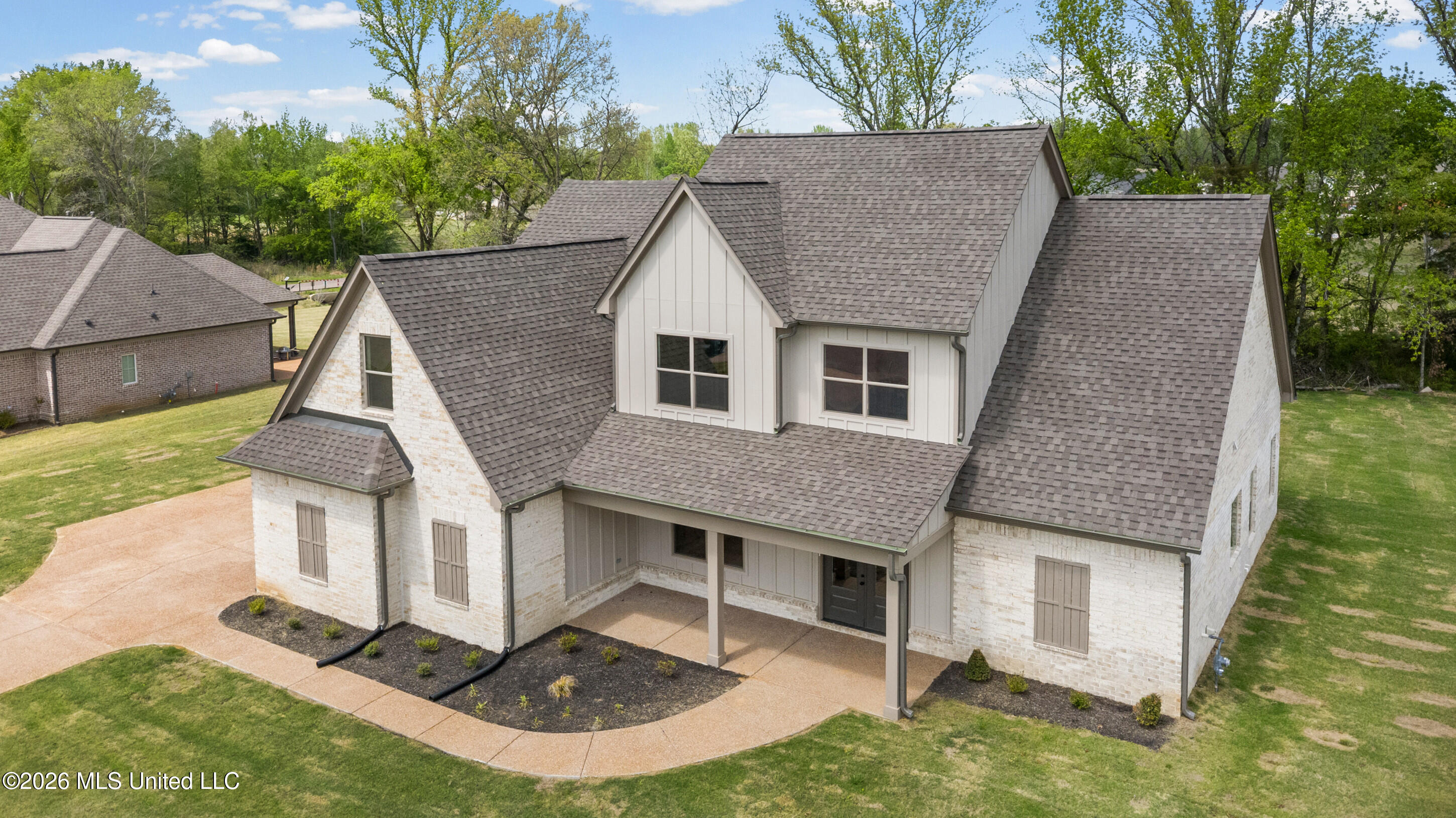 1650 Ashtons Lane Hernando, MS 38632 - Photo 37 of 38 Aerial Front
