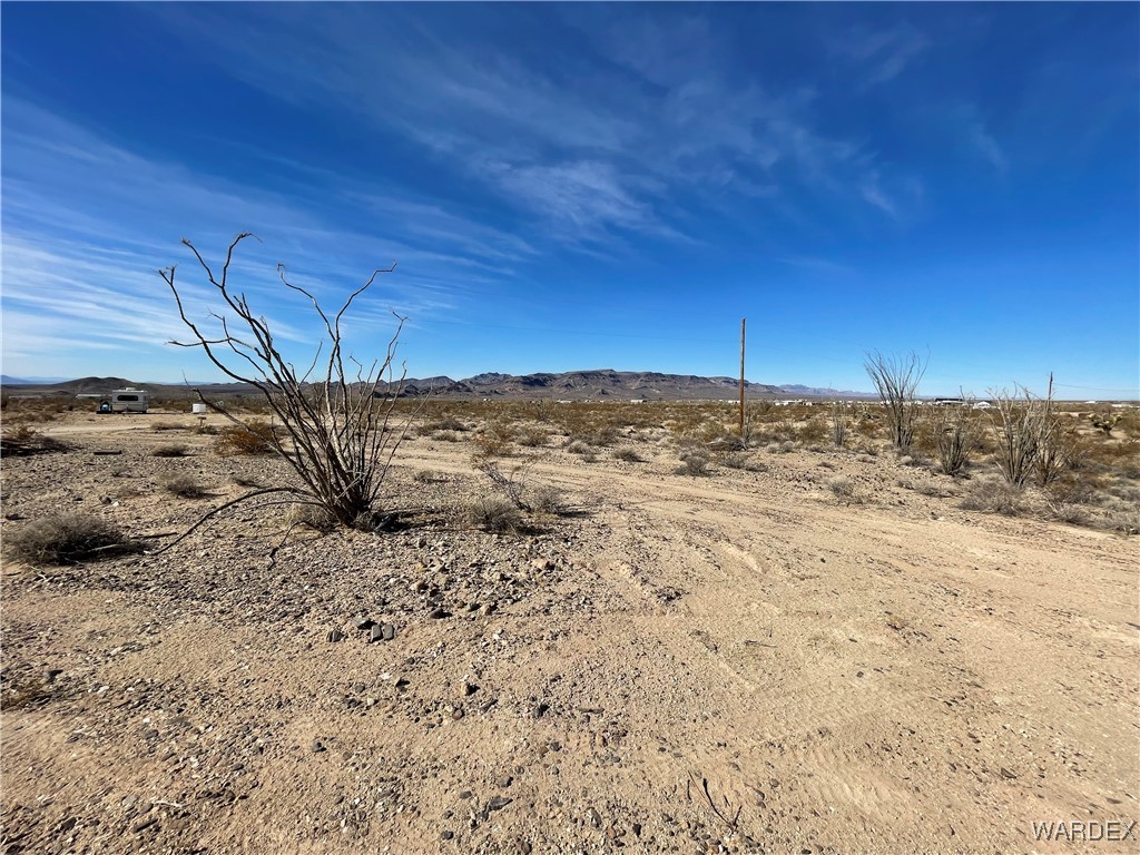 14360 Aripine Road Yucca, AZ 86438 - Photo 31 of 33 a view of beach and ocean