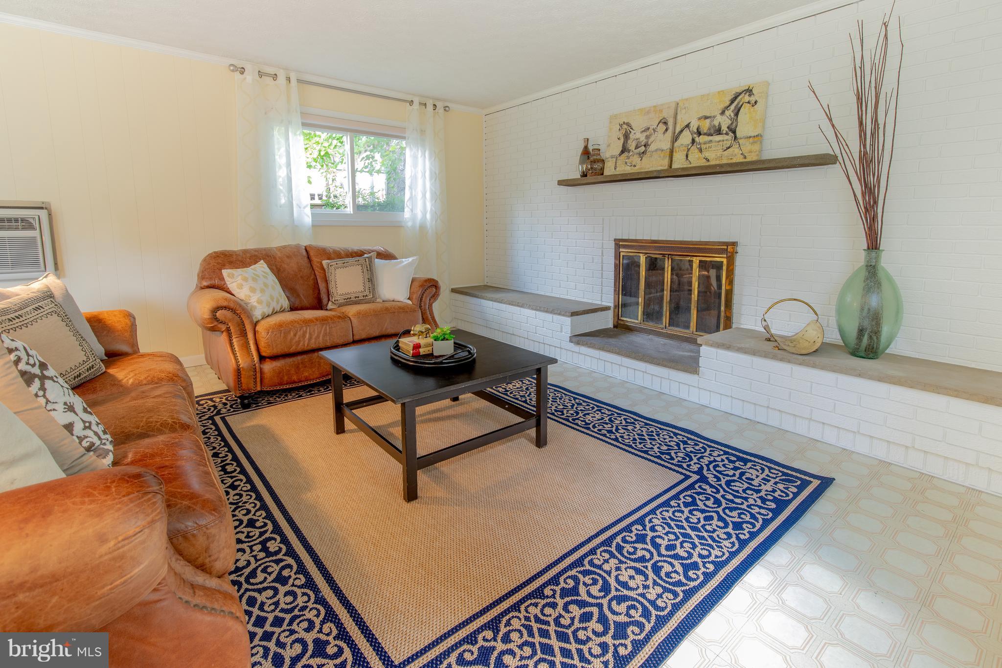 12715 Gould Road Silver Spring, MD 20906 - Photo 12 of 30 Family Room