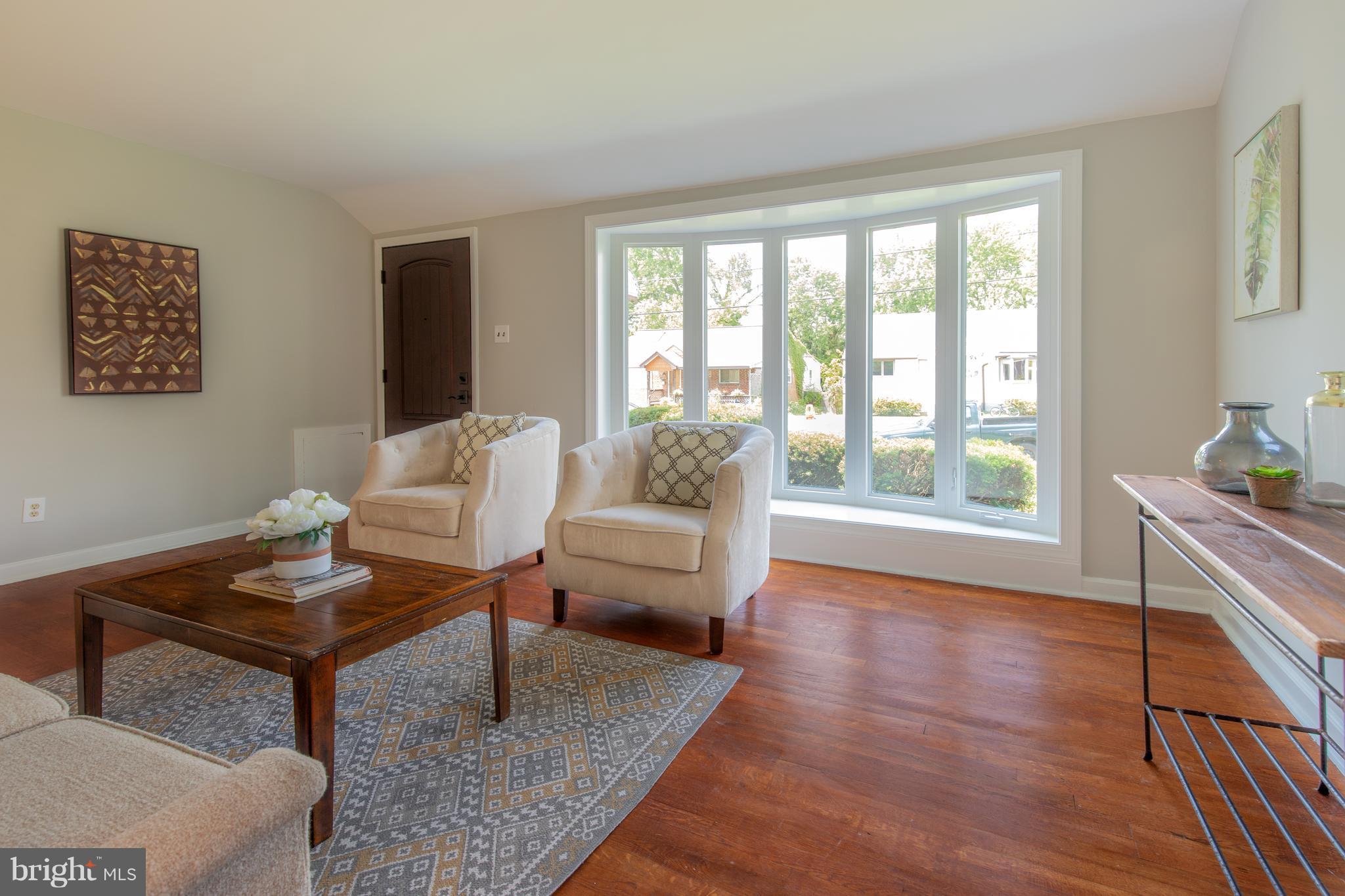 12715 Gould Road Silver Spring, MD 20906 - Photo 4 of 30 Living Room