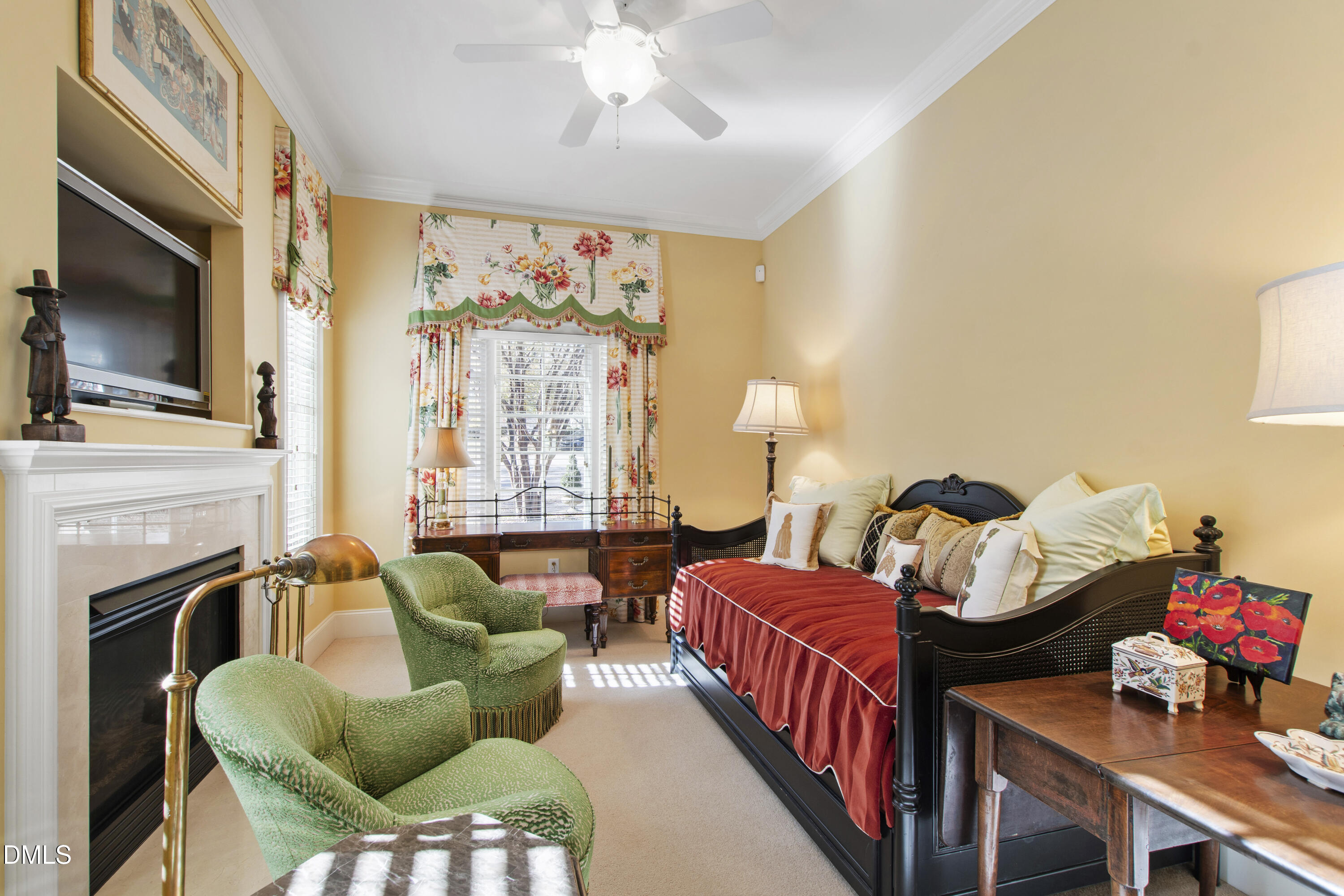 12345 Richmond Run Drive Raleigh, NC 27614 - Photo 40 of 90 a living room with fireplace furniture and a flat screen tv