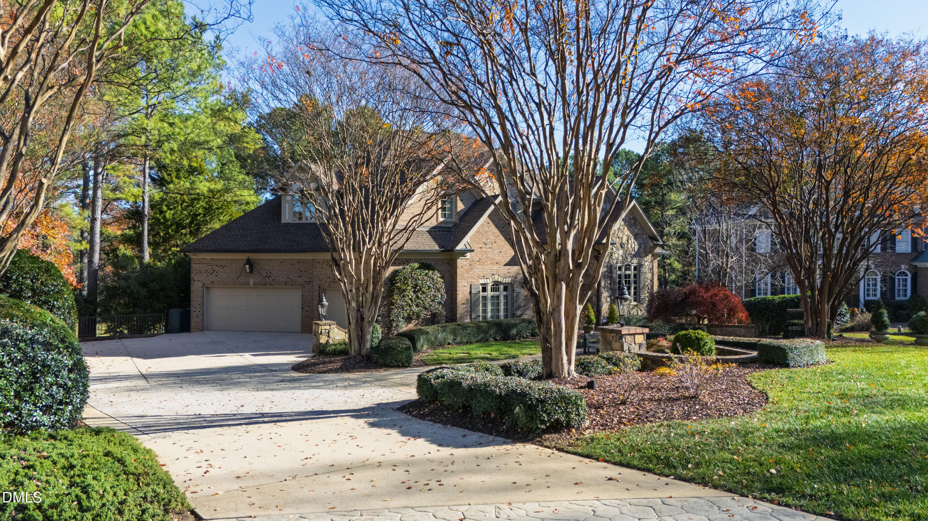 12345 Richmond Run Drive Raleigh, NC 27614 - Photo 4 of 90 a view of a garden with a tree