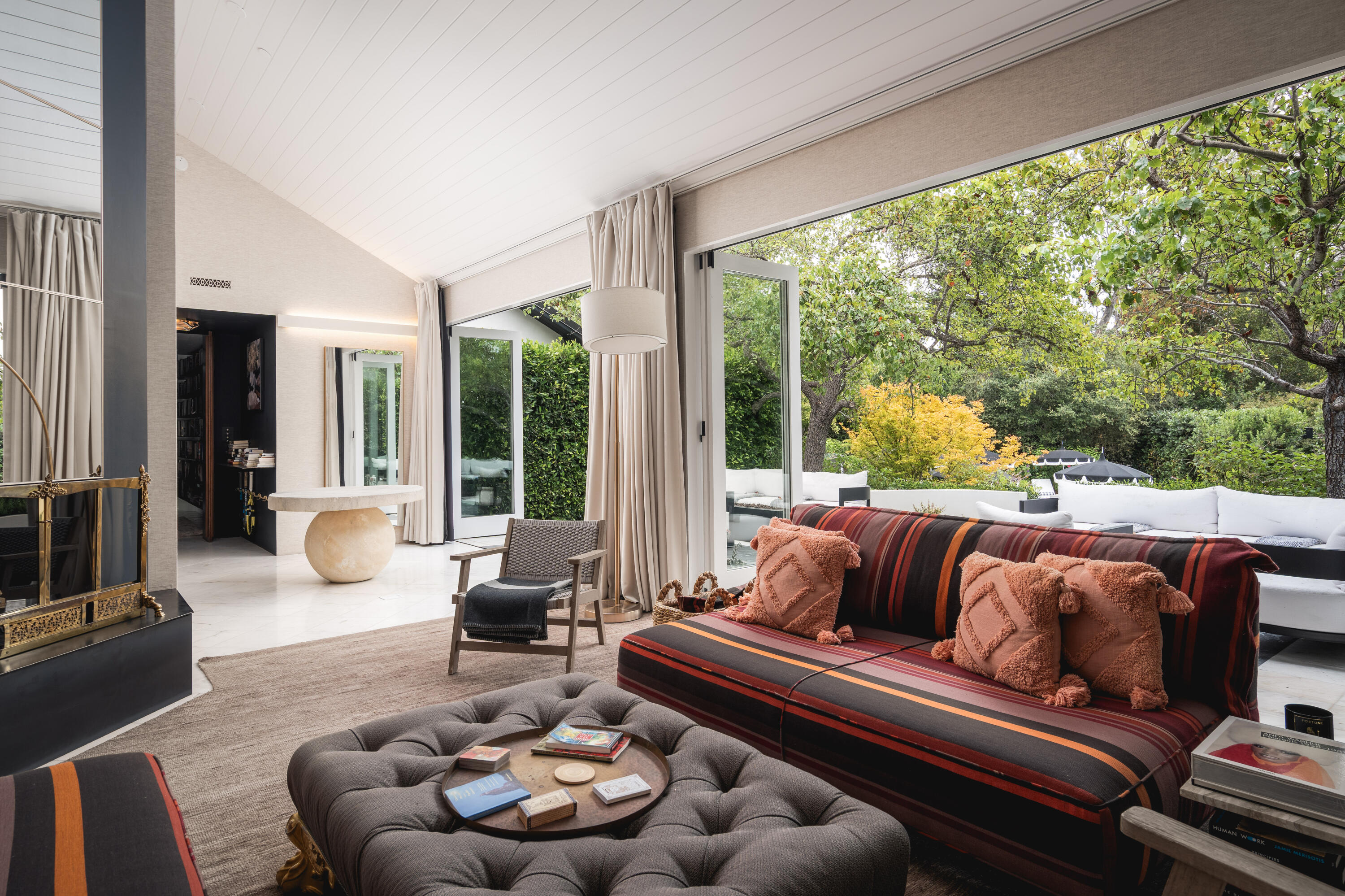 1381 East Valley Road Montecito, CA 93108 - Photo 19 of 32 Primary Lounge