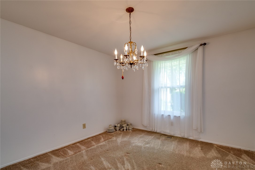 5867 Charlesgate Road Huber Heights, OH 45424 - Photo 12 of 33