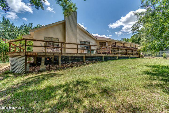4156 Raymond Road Hazlehurst, MS 39083 - Photo 15 of 45 Back