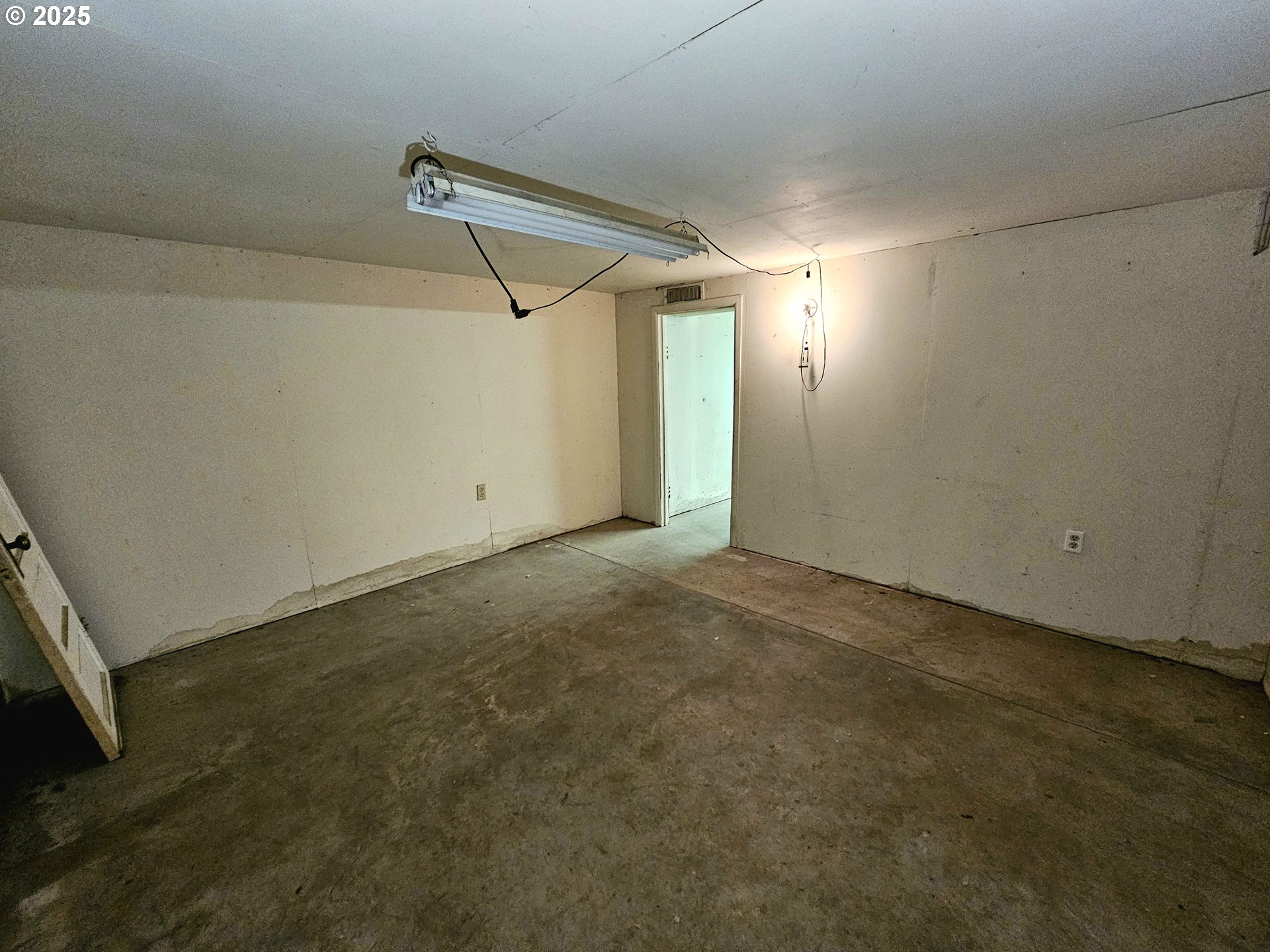 32373 Southwest JP W Road Scappoose, OR 97056 - Photo 38 of 44 a view of an empty room
