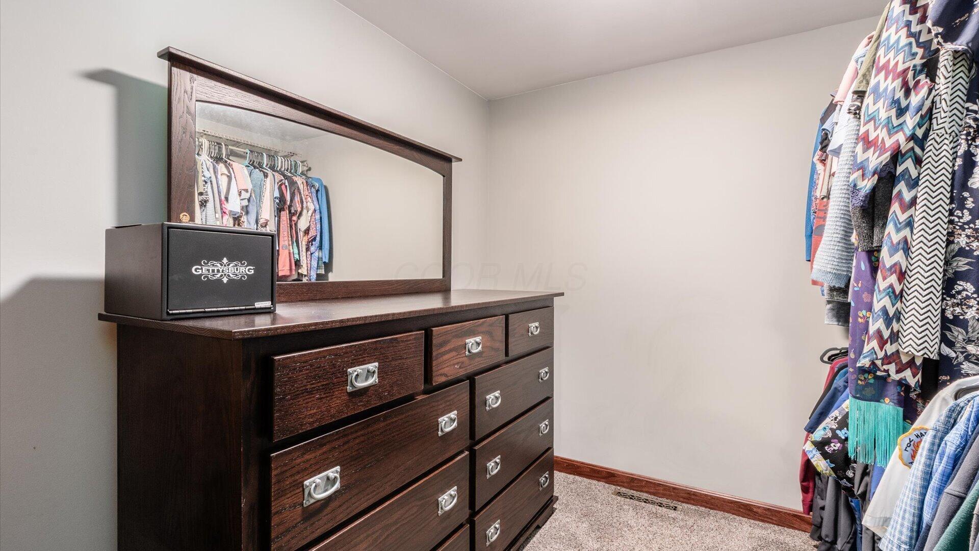 385 Irish Ridge Road Philo, OH 43771 - Photo 18 of 53 Primary closet