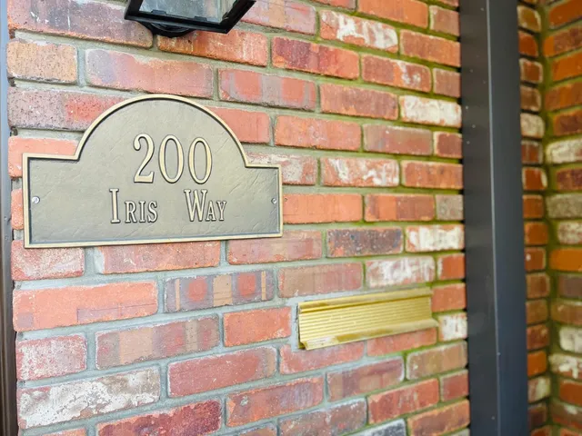 $23,000 | 200 Iris Way, Palo Alto, CA 94303