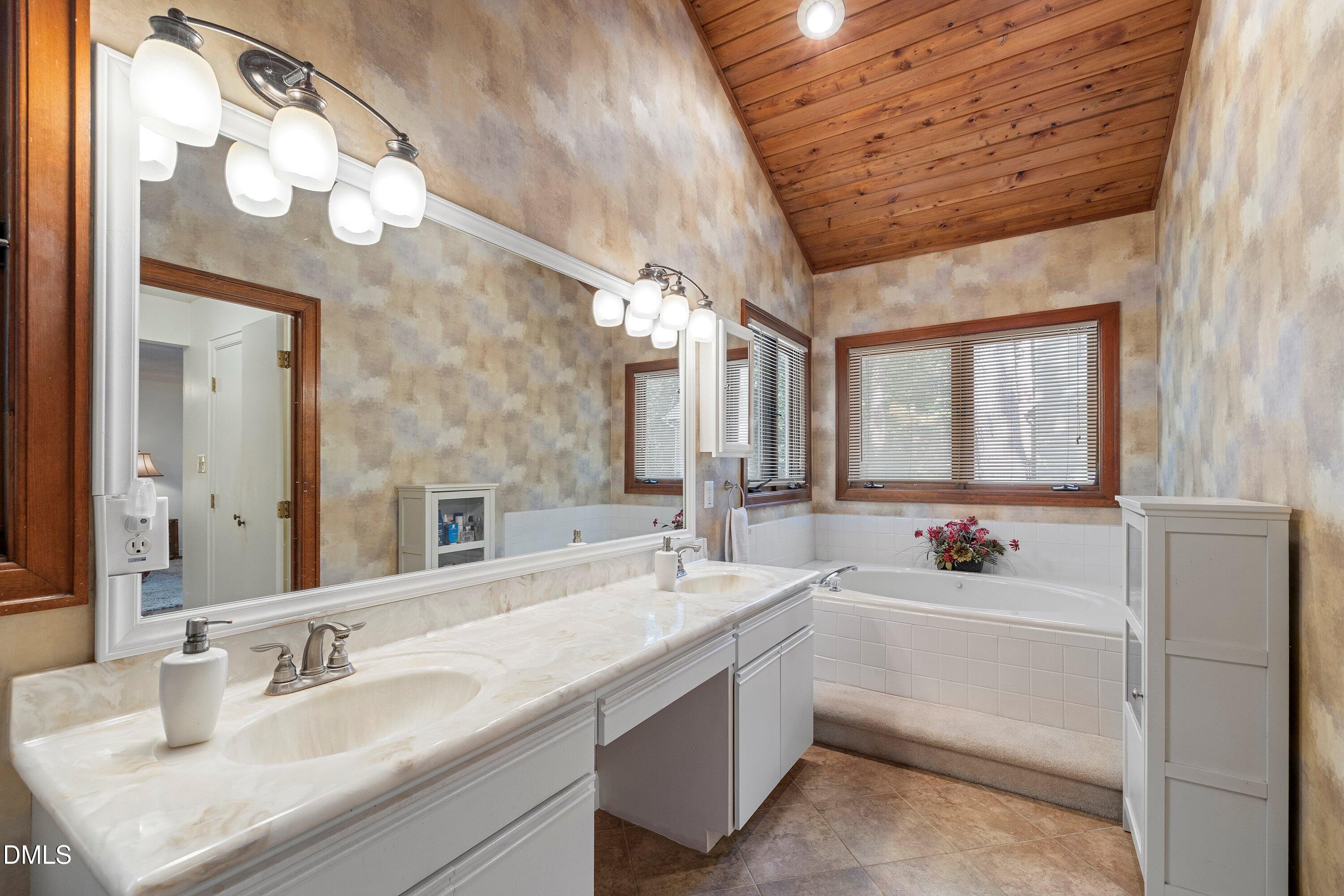 10029 Old Warden Road Raleigh, NC 27615 - Photo 33 of 62 Primary Bath