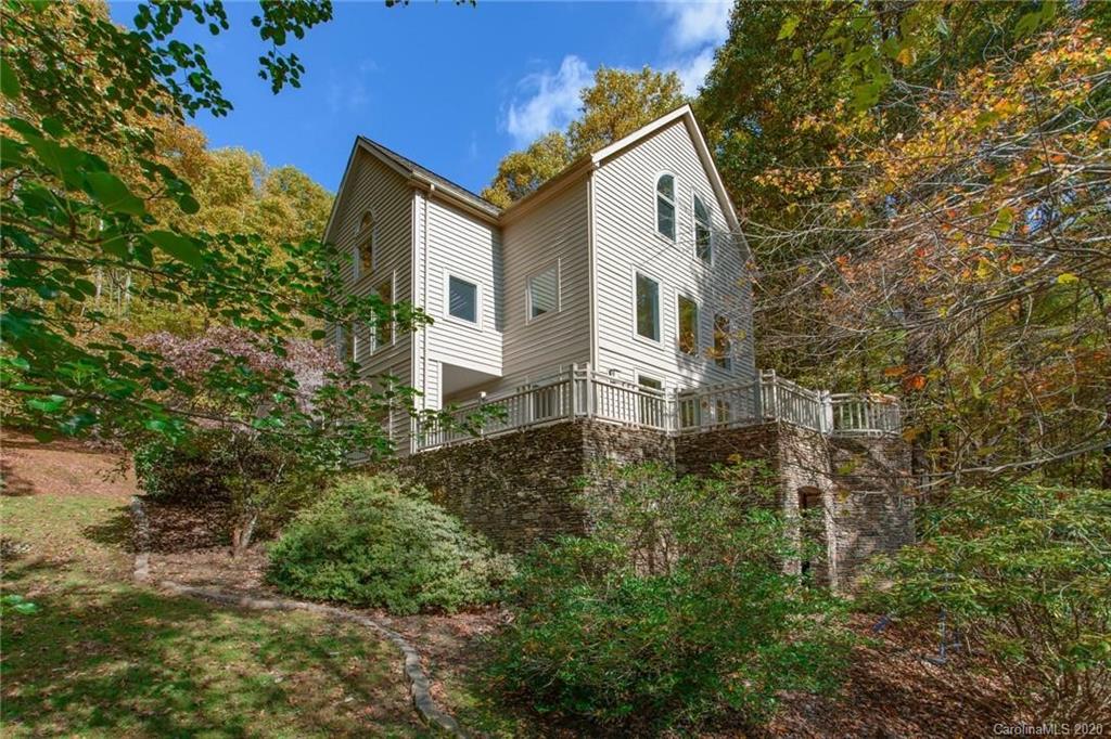 2512 Blackberry Road Boone, NC 28607 - Photo 2 of 38 Gallery Image 2
