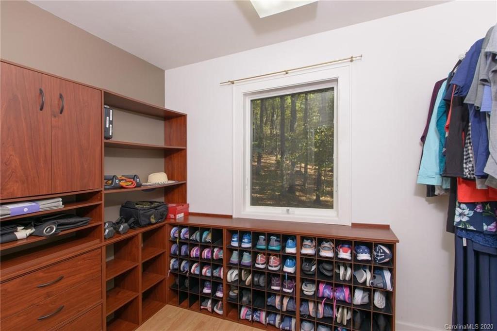 2512 Blackberry Road Boone, NC 28607 - Photo 16 of 38 Gallery Image 16