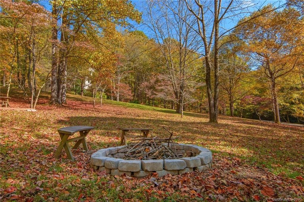 2512 Blackberry Road Boone, NC 28607 - Photo 37 of 38 Gallery Image 37