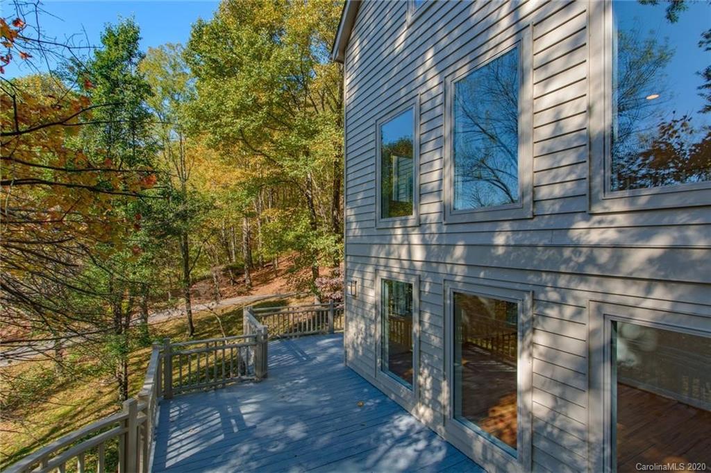 2512 Blackberry Road Boone, NC 28607 - Photo 6 of 38 Gallery Image 6