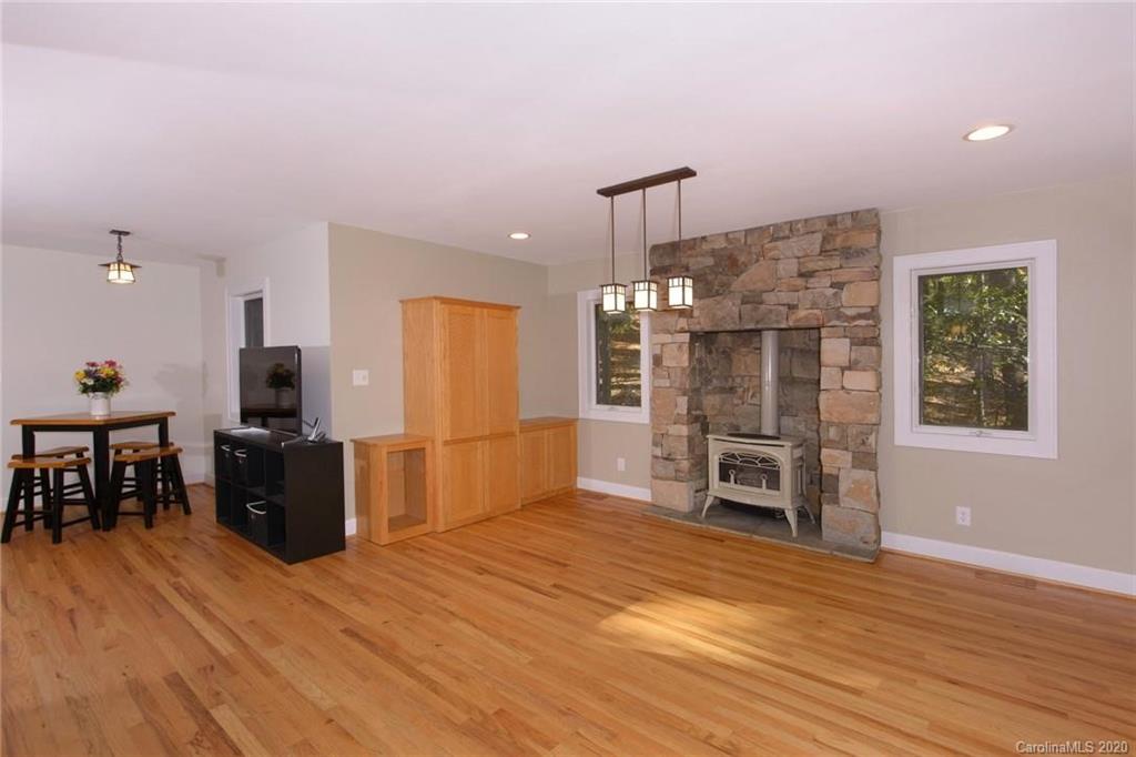 2512 Blackberry Road Boone, NC 28607 - Photo 9 of 38 Gallery Image 9