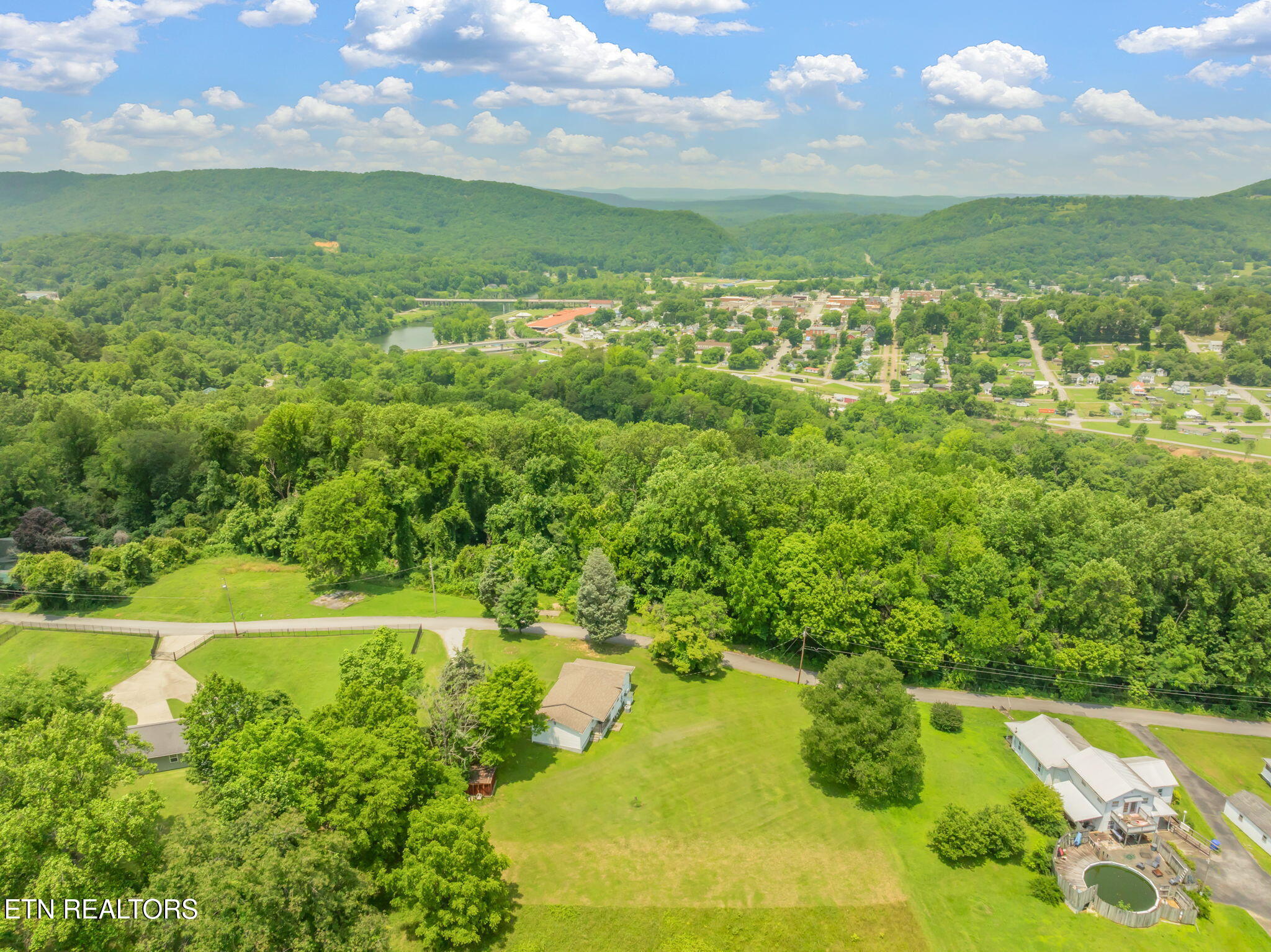 262 Harding Road Harriman, TN 37748 - Photo 25 of 33 Overhead