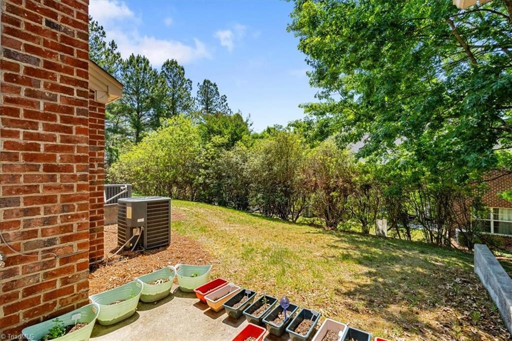 3033 Renaissance Parkway Jamestown, NC 27282 - Photo 30 of 32