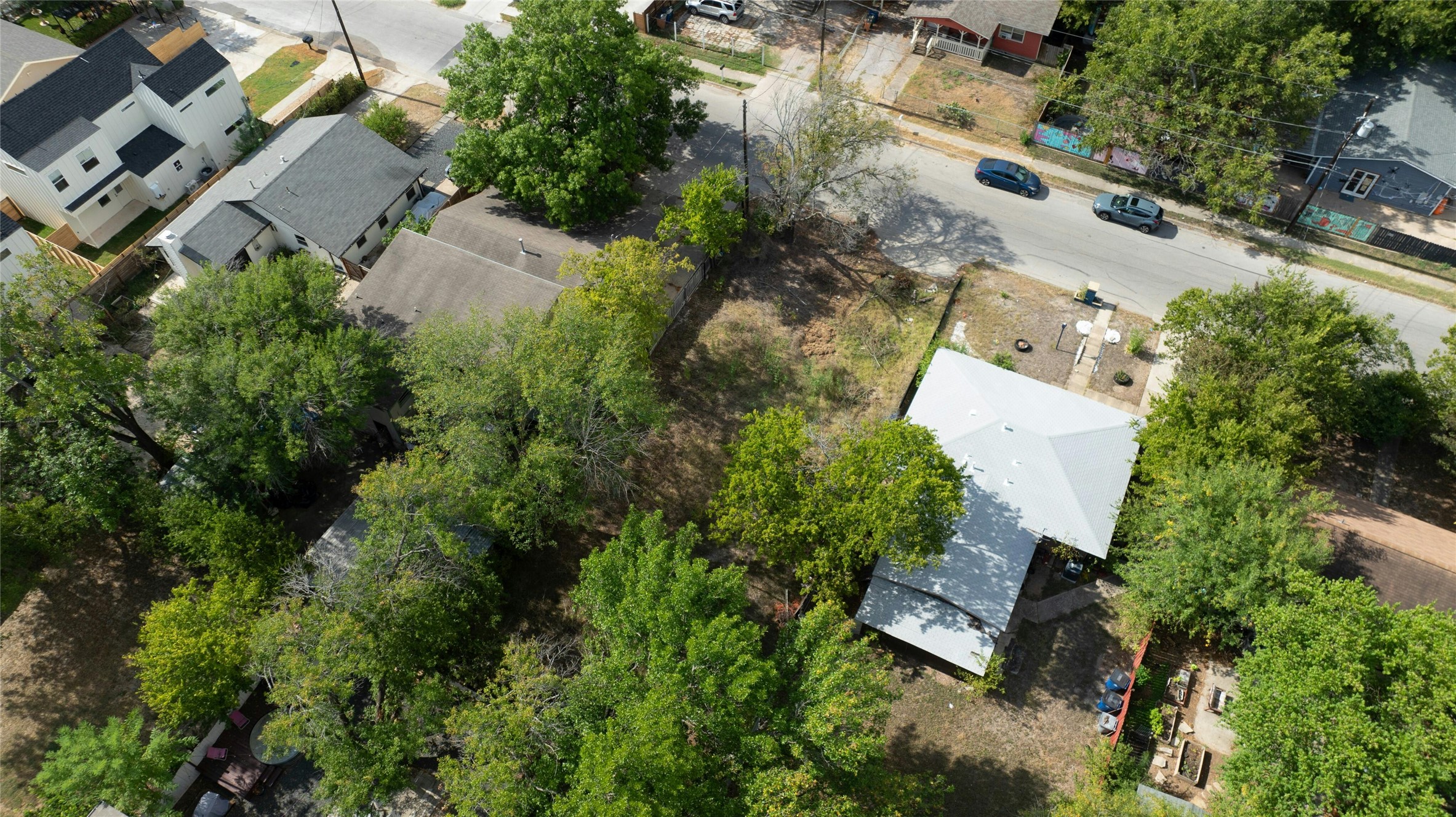 6804 Montana Street Austin, TX 78741 - Photo 12 of 12 Aerial view featuring a residential view