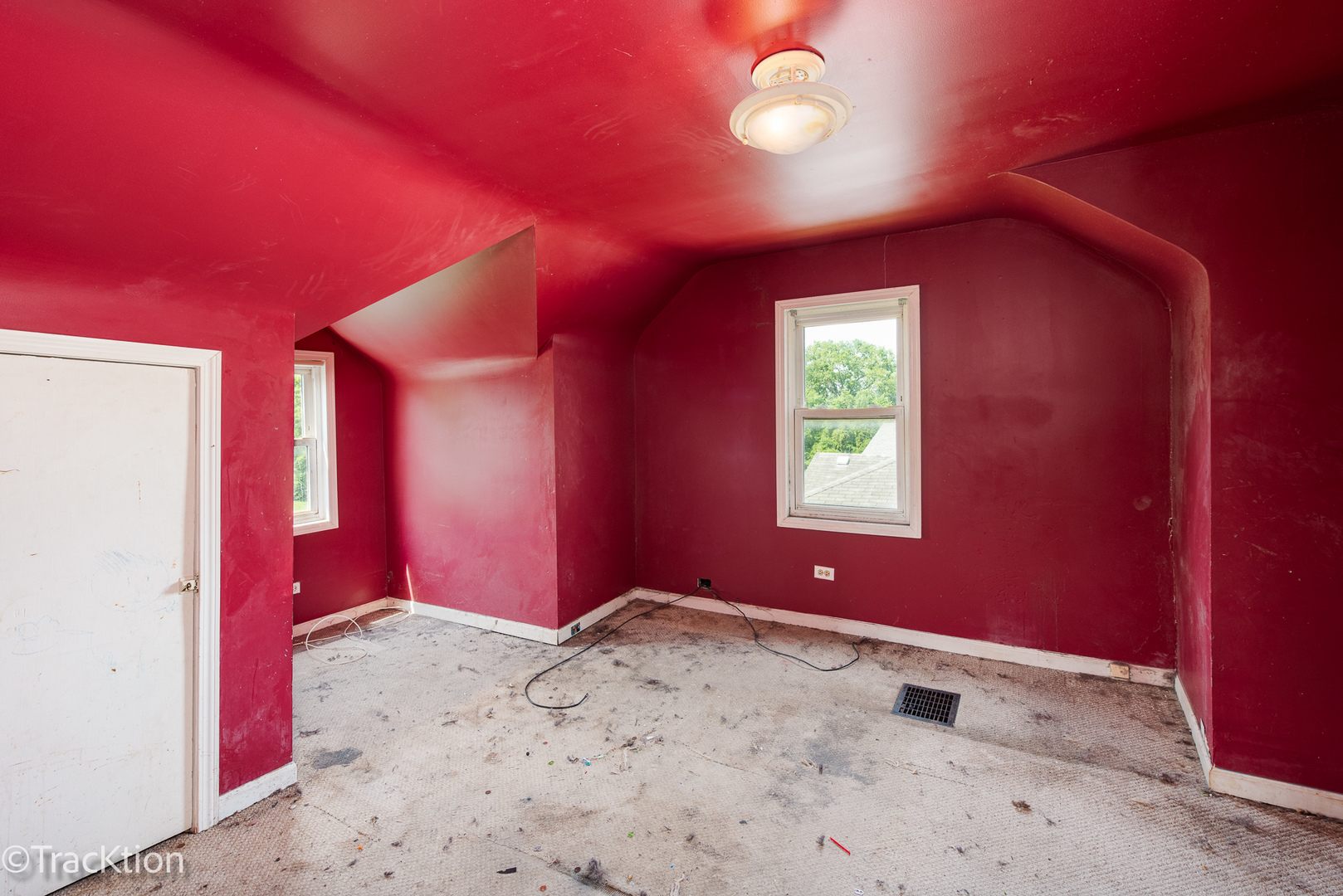 910 East Krage Drive Addison, IL 60101 - Photo 5 of 11 a view of a livingroom with a window