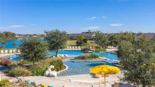 $2,400 | 7730 Trail Hollow, Missouri City, TX 77459