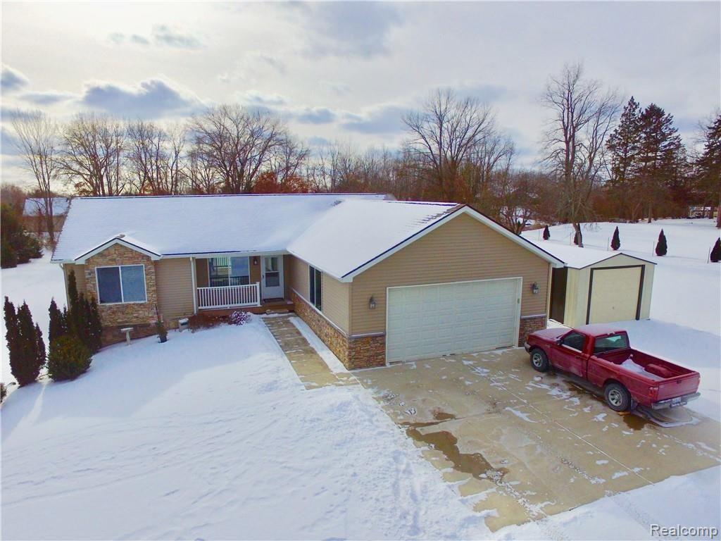 2531 West Coon Lake Road Howell, MI 48843 - Photo 2 of 31 2009 Built