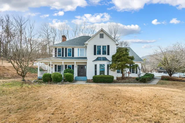 $775,000 | 1509 Tolley Meadow Road, Big Island, VA 24526