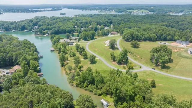 $313,900 | Lot 12 Hammock Pointe Drive, Moneta, VA 24121