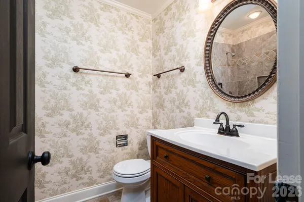 $2,995 | 4600 Castleton Road, Charlotte, NC 28211