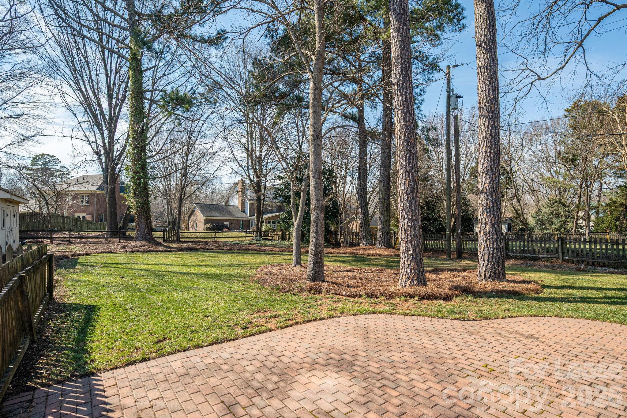 4600 Castleton Road Charlotte, NC 28211 - Photo 26 of 29