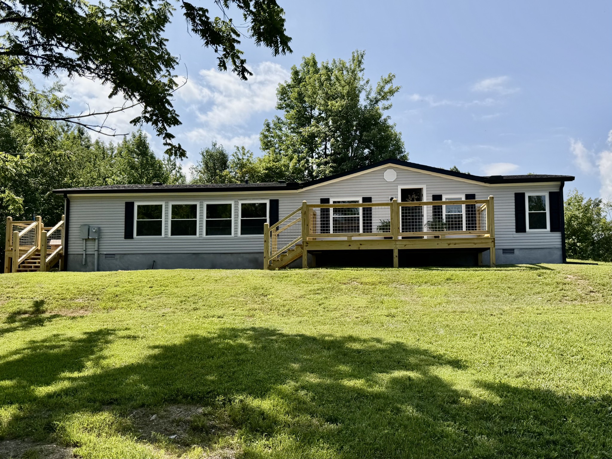 1624 Rock Bridge Road Bethpage, TN 37022 - Photo 2 of 23