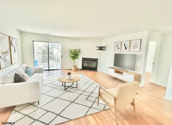 $2,000 | 199 Heather Croft, Unit 199, Egg Harbor Township, NJ 08234