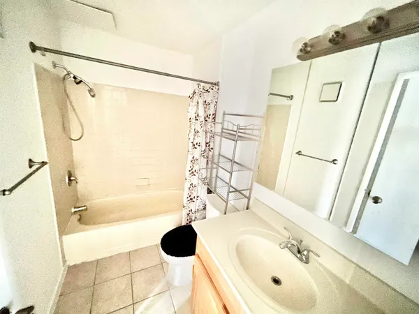 $2,000 | 199 Heather Croft, Unit 199, Egg Harbor Township, NJ 08234