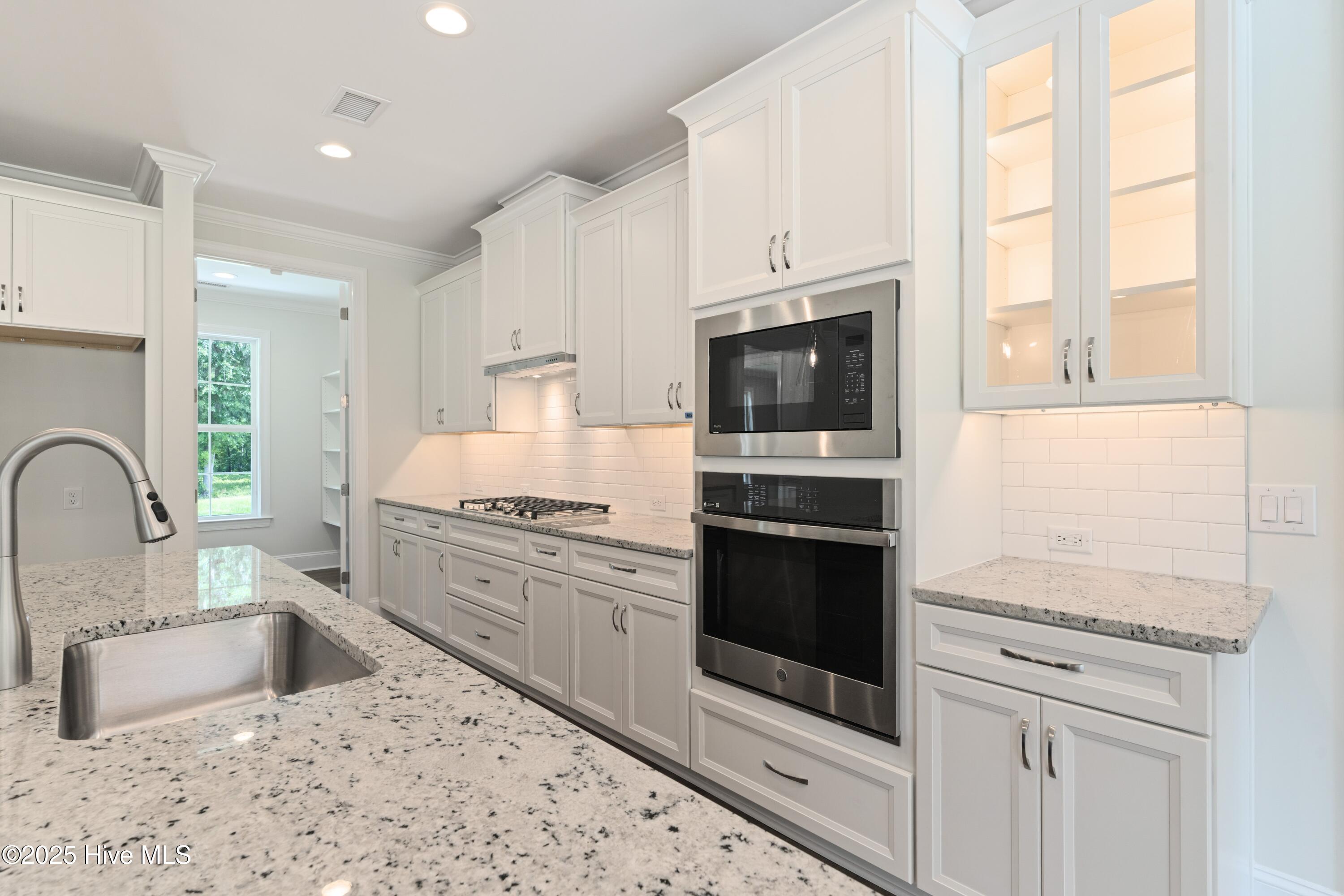 167 River Ridge Drive Wallace, NC 28466 - Photo 15 of 19 H-Kitchen-Pantry