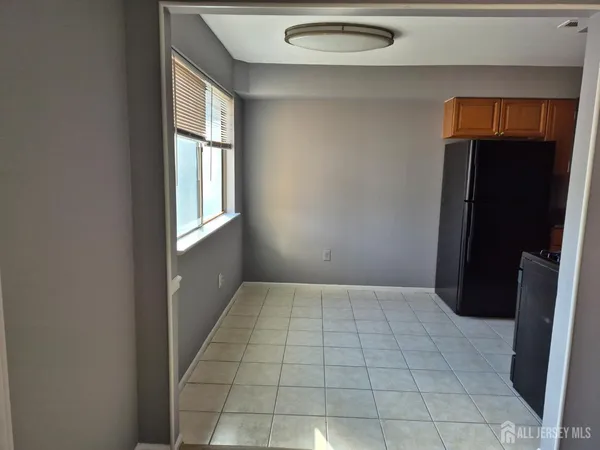 $2,300 | 915 Edison Glen Terrace, Edison, NJ 08837