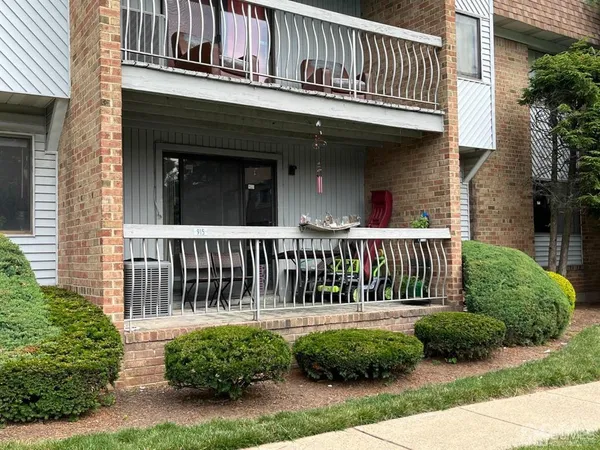 $2,300 | 915 Edison Glen Terrace, Edison, NJ 08837