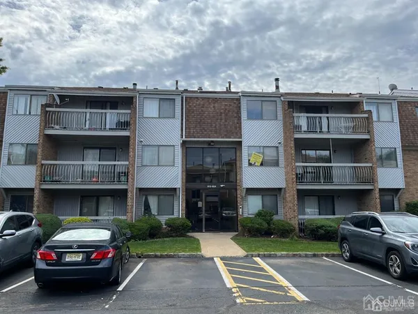 $2,300 | 915 Edison Glen Terrace, Edison, NJ 08837