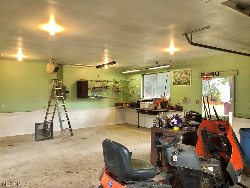 212 Trease Road Wadsworth, OH 44281 - Photo 6 of 35 Gallery Image 6
