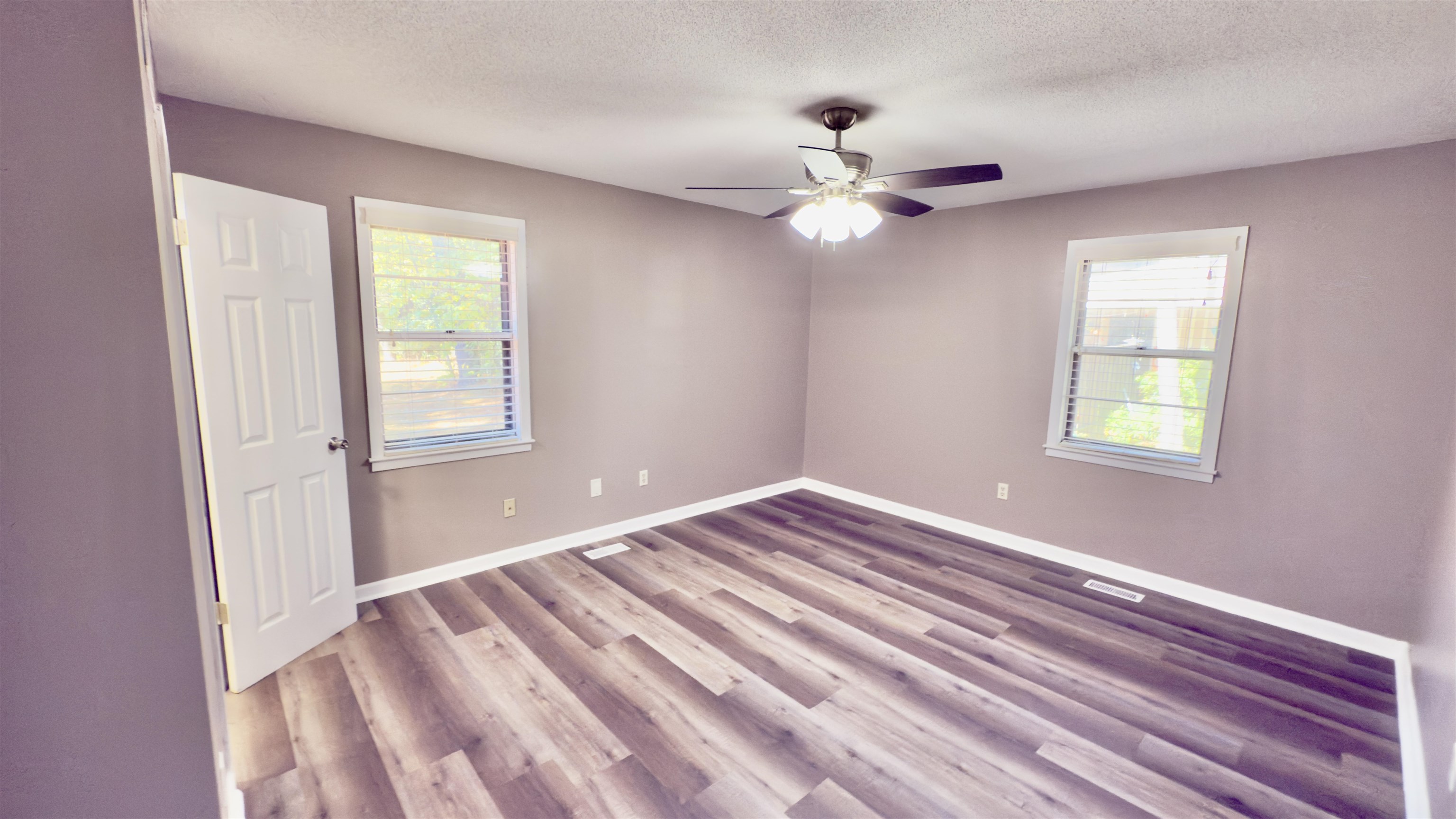 2563 Hacks Cross Road Germantown, TN 38138 - Photo 11 of 28 a view of an empty room with a window