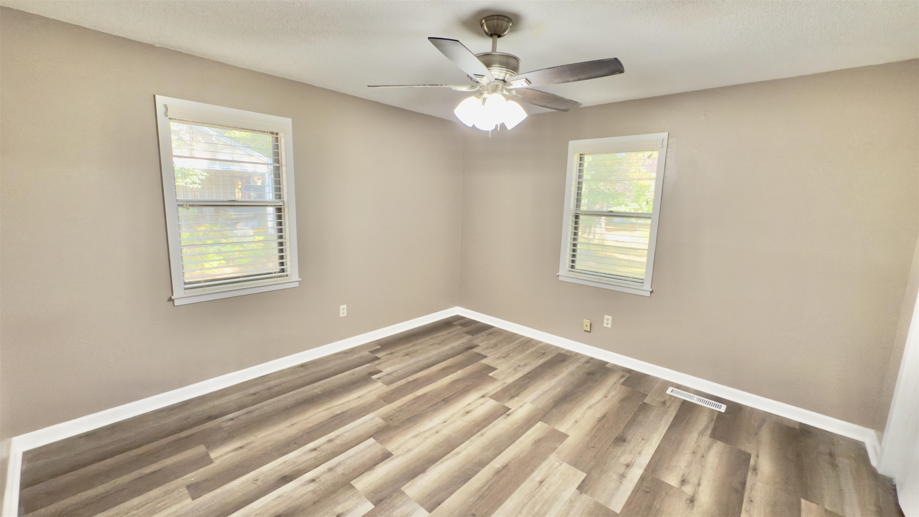 2563 Hacks Cross Road Germantown, TN 38138 - Photo 14 of 28 a view of empty room with window