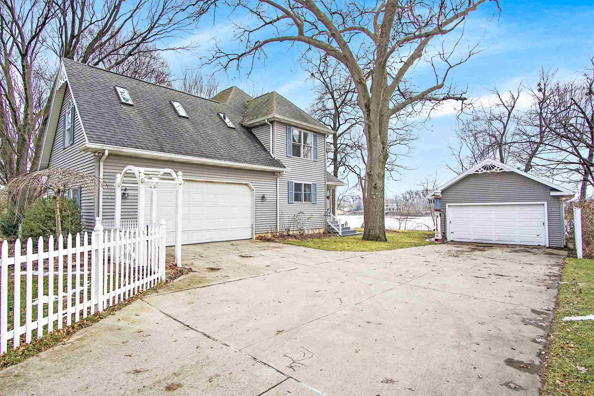 11348 Jefferson Road Osceola, IN 46561 - Photo 3 of 36 Gallery Image 3