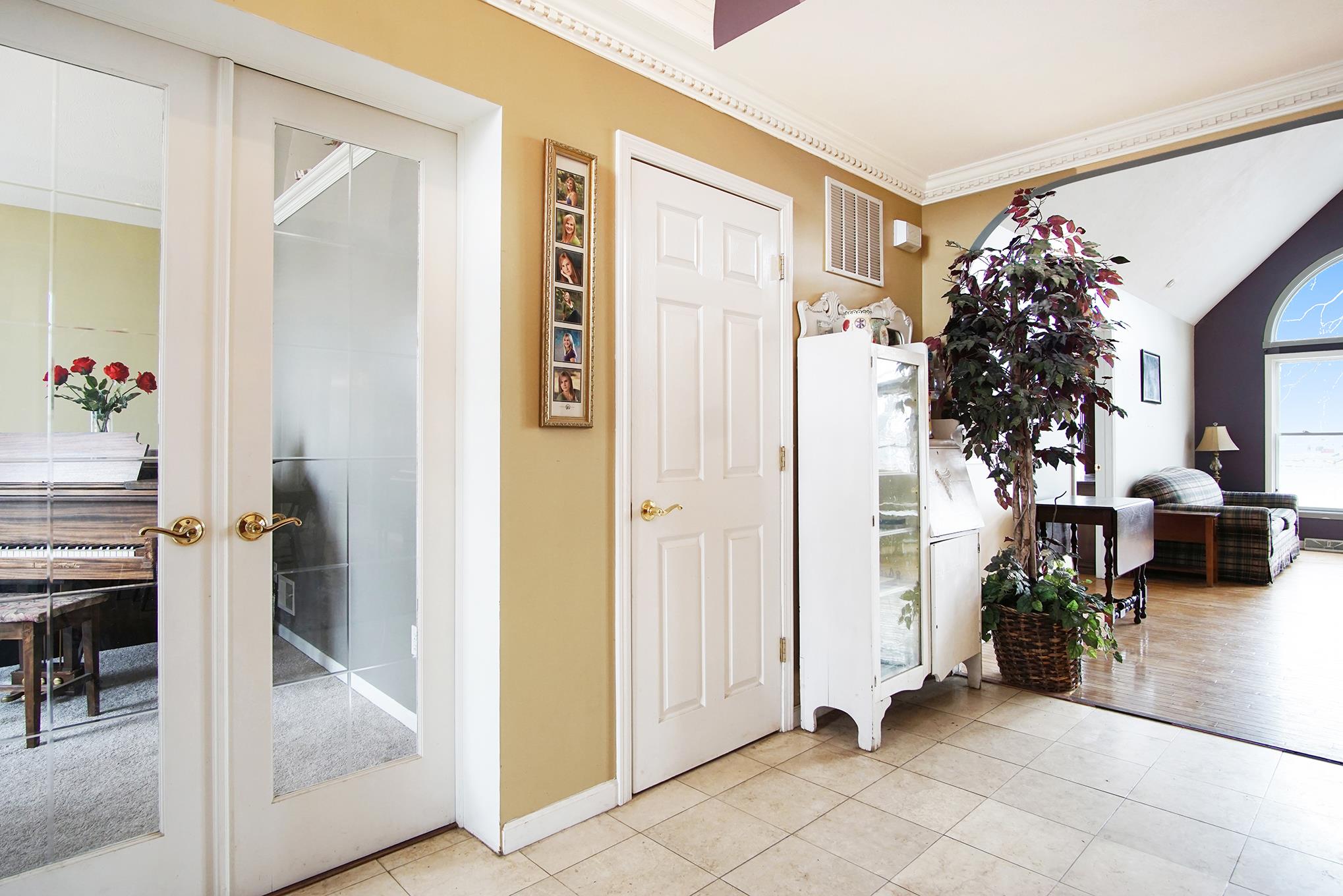 11348 Jefferson Road Osceola, IN 46561 - Photo 6 of 36 Gallery Image 6