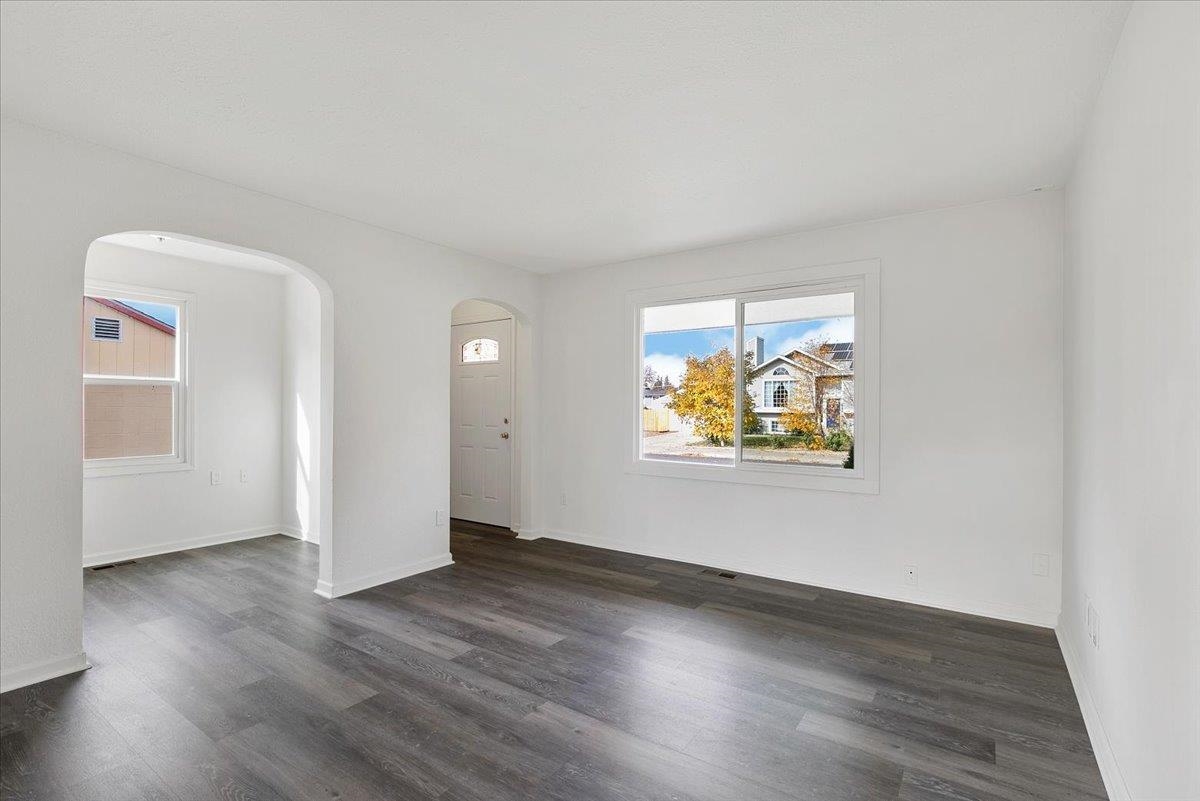 2824 East Marshall Avenue Spokane, WA 99207 - Photo 6 of 21